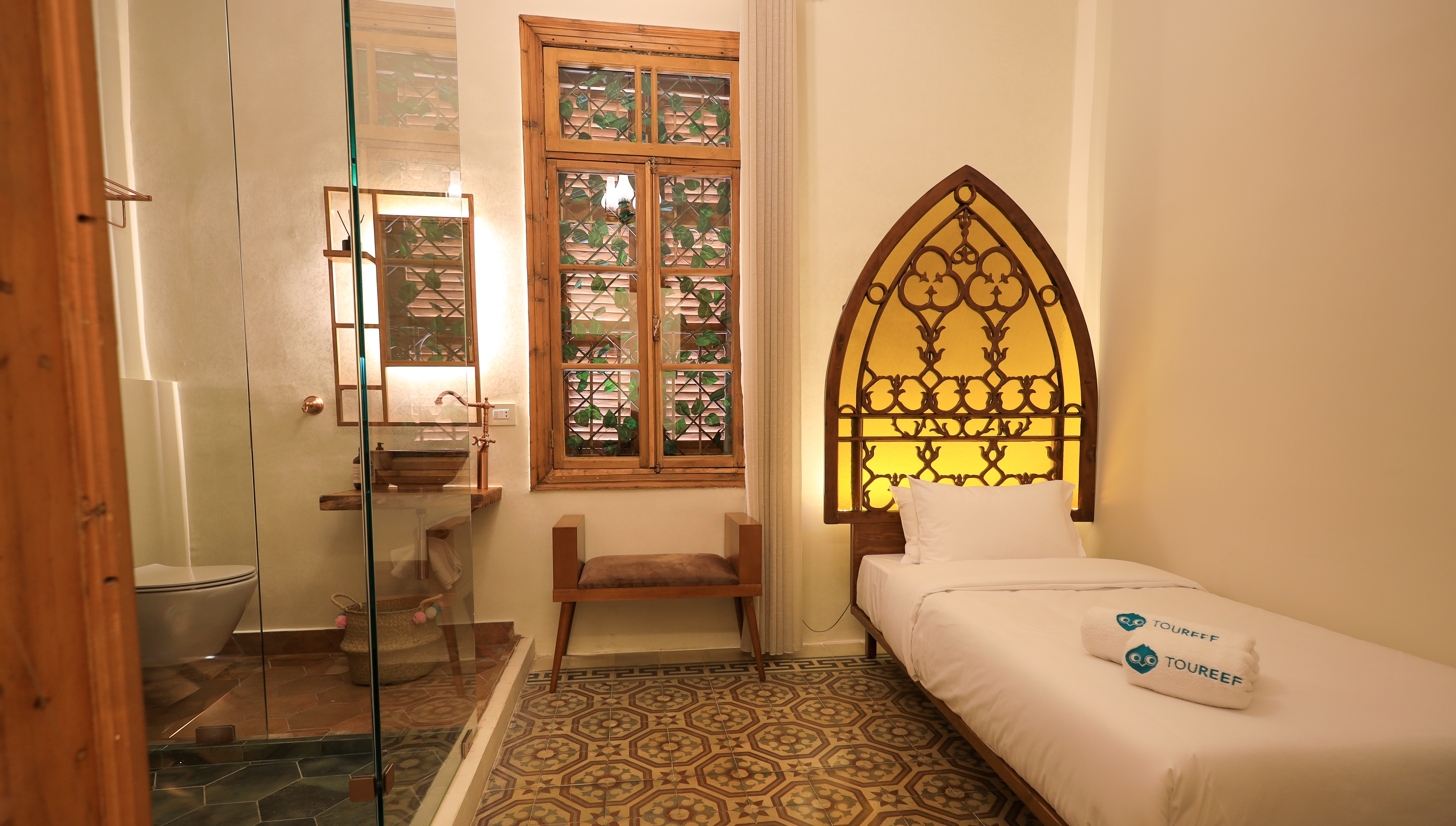 Room 5 L2: Al hawr al aetyq
