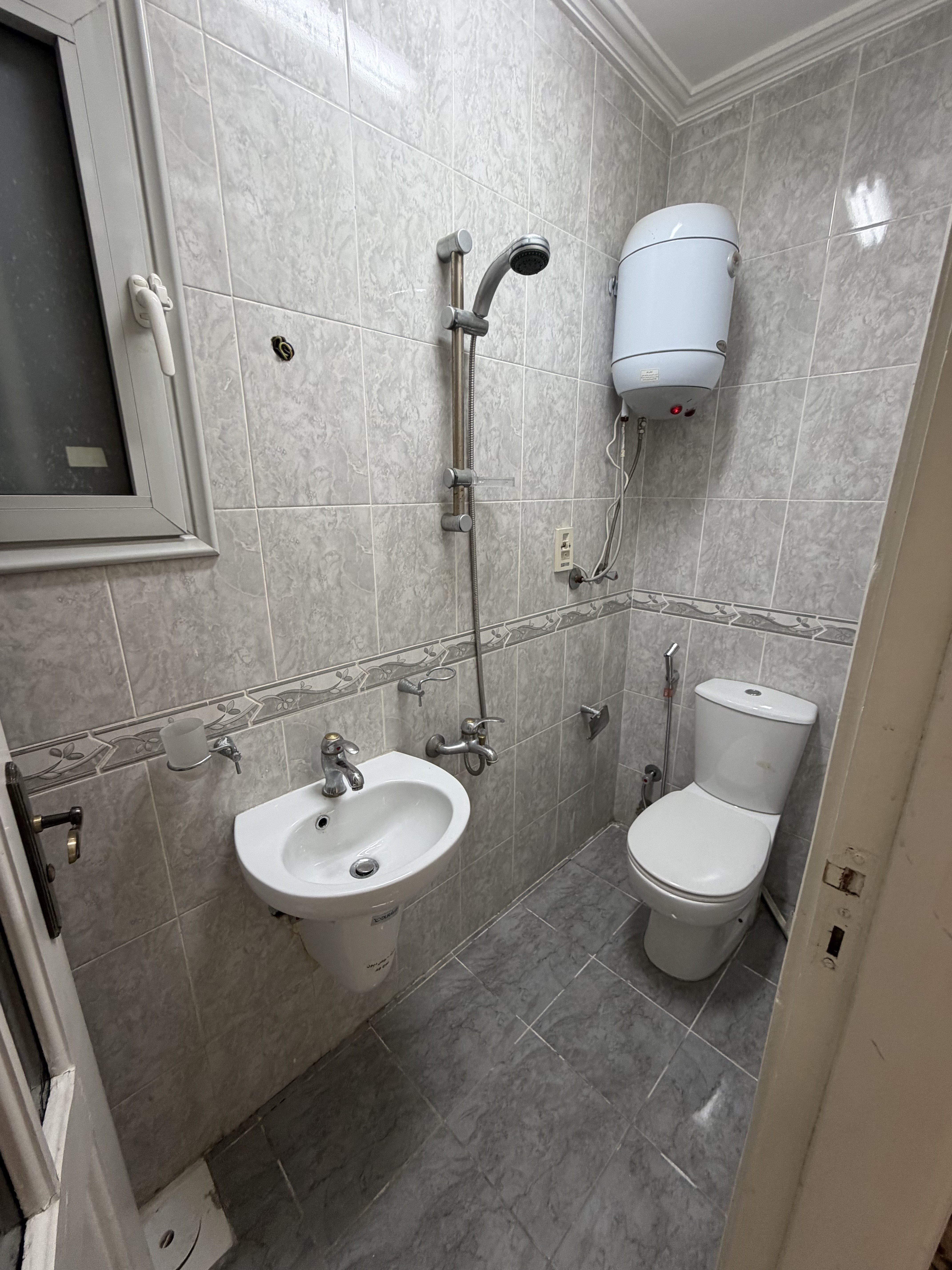 vipشقة بانوراما بيتش ( ثلاث غرف ) كود 1006 ميامي نادي السيارات