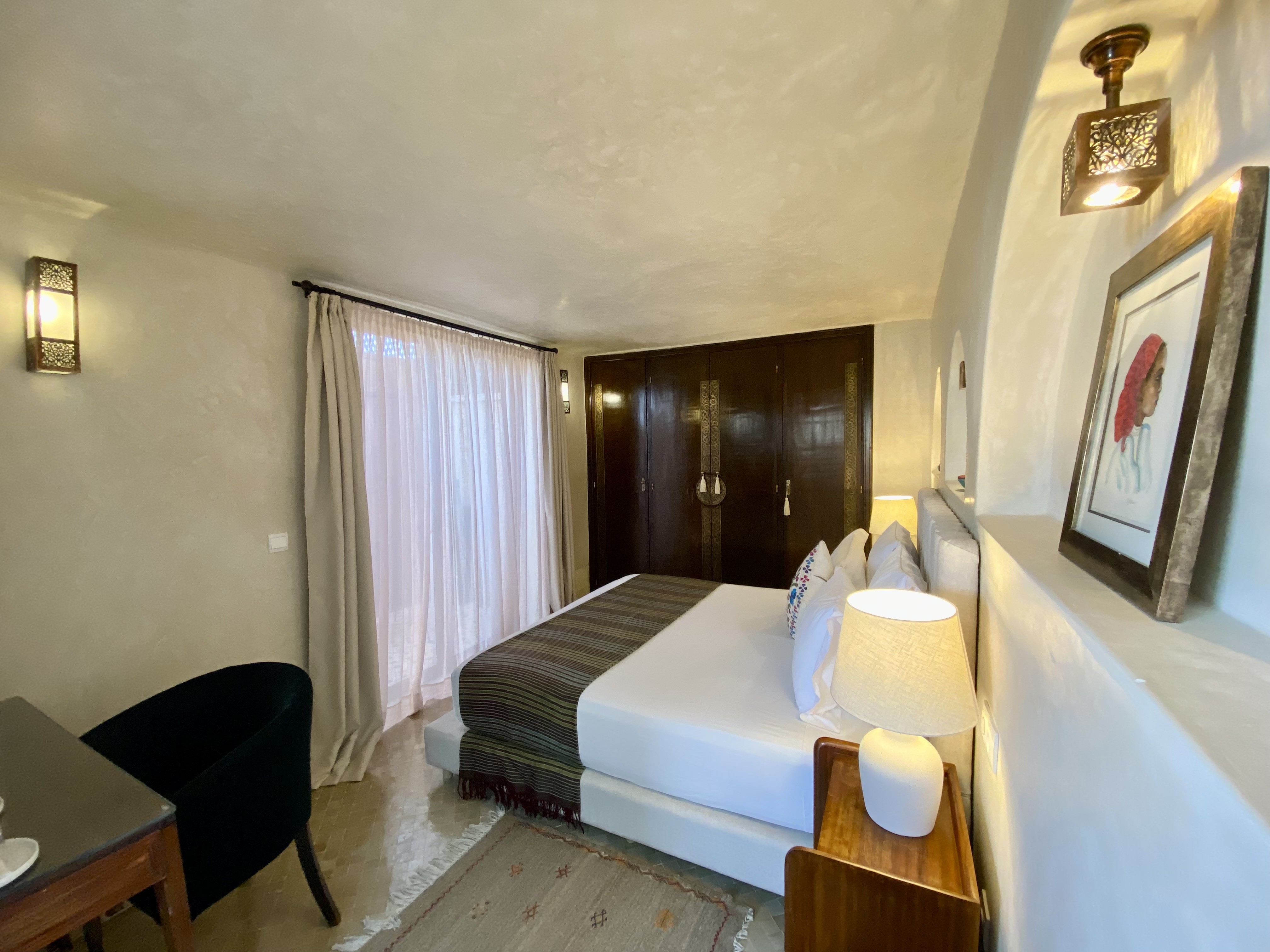 Deluxe Room with Terrace - Kenz (King-Size Bed)