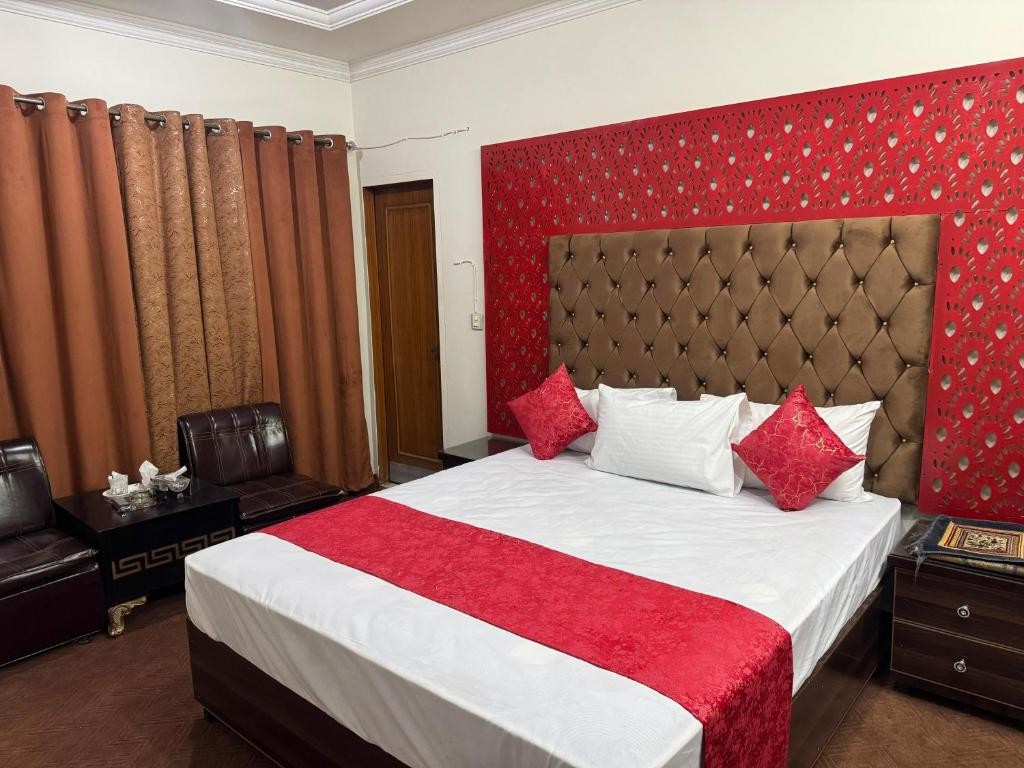 Single Deluxe Room