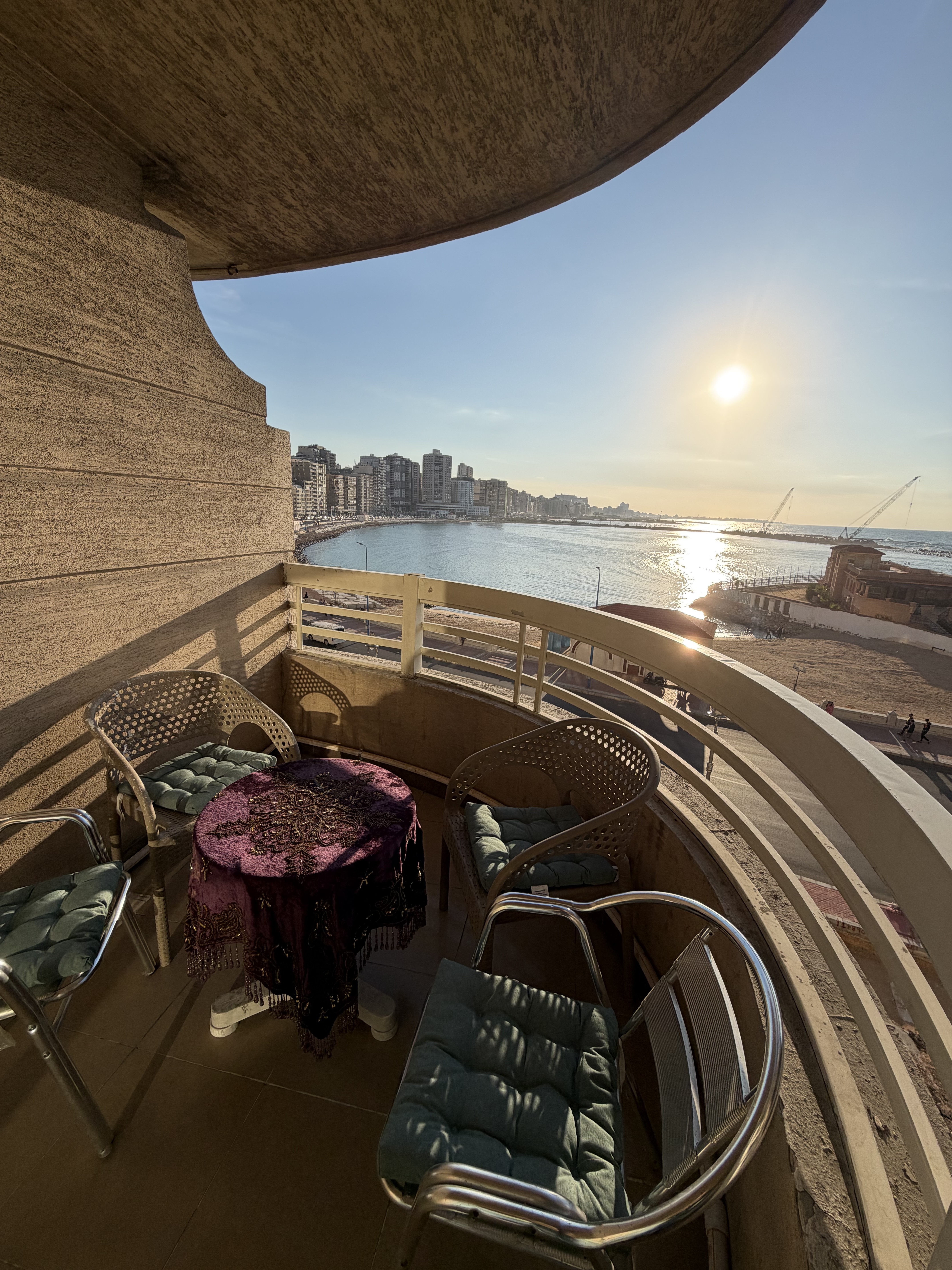 شقة بانوراما بيتش ( ثلاث غرف ) كود 306ميامي نادي السيارات vip