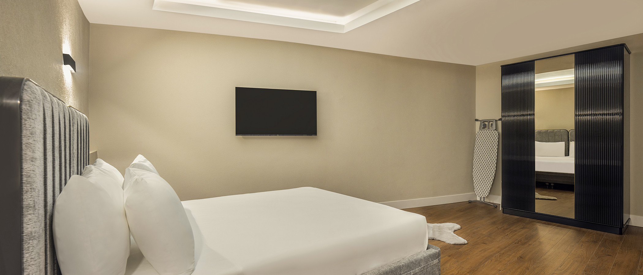 Penthouse Deluxe Duplex Suite / 1 BR