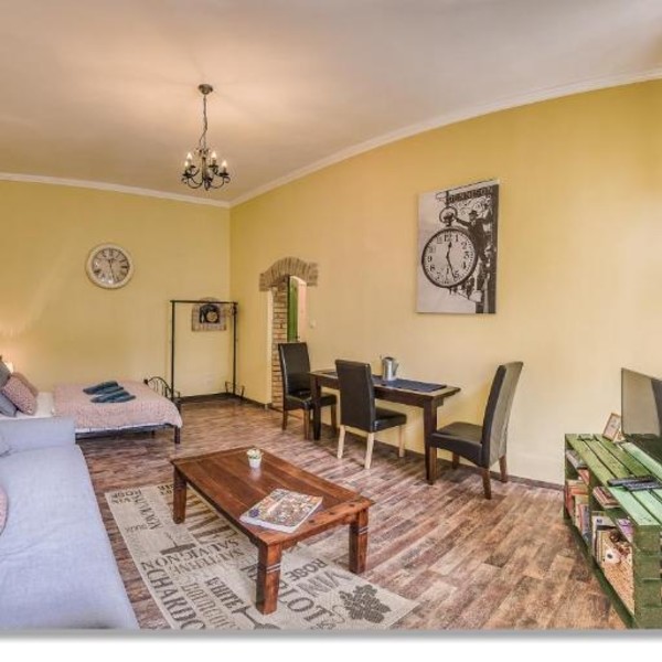 Wine Cellar Boutique Apartment Rooms & Rates