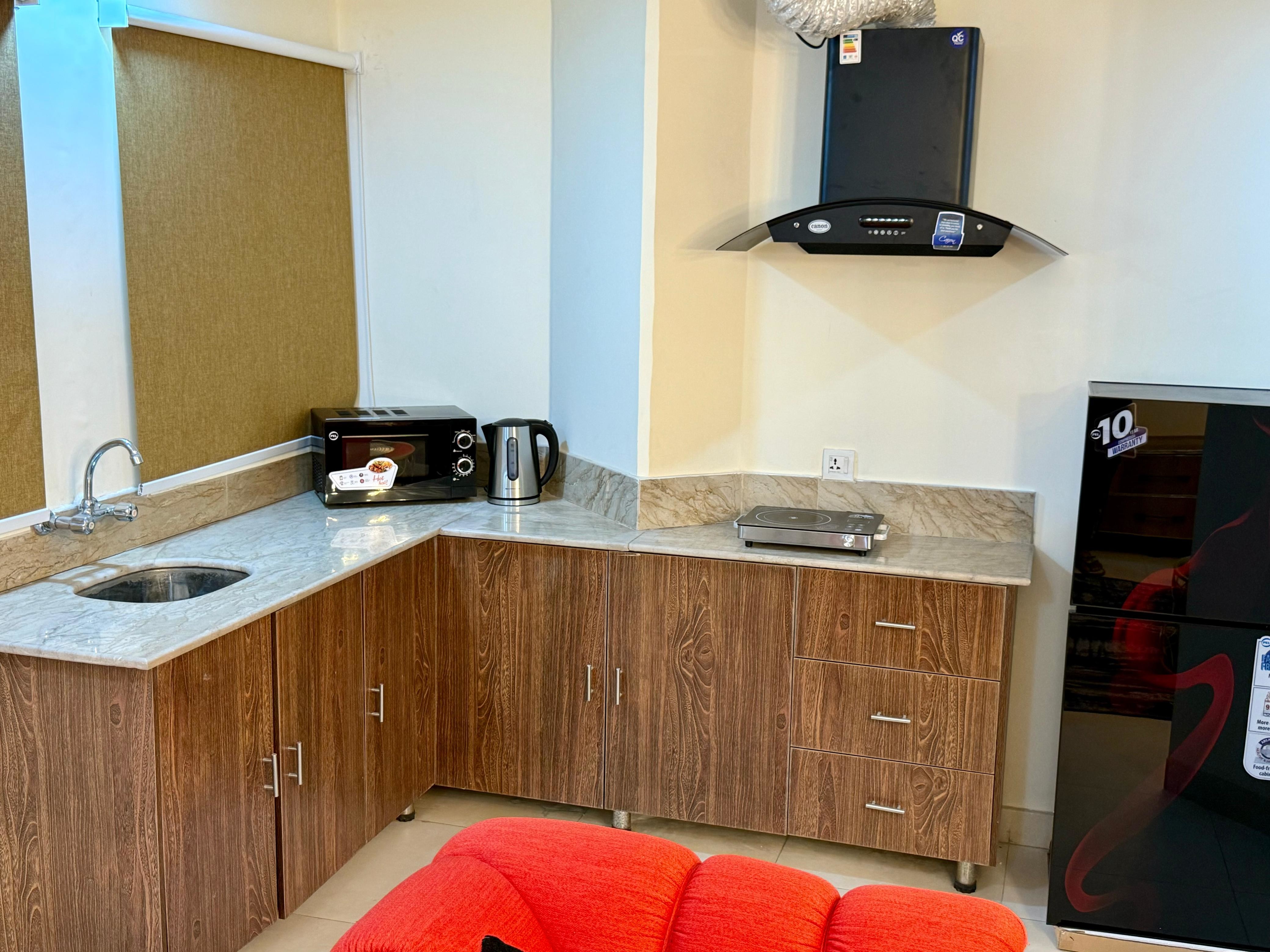 Triple Comfort Apartment – 1BR with Double & Single Bed