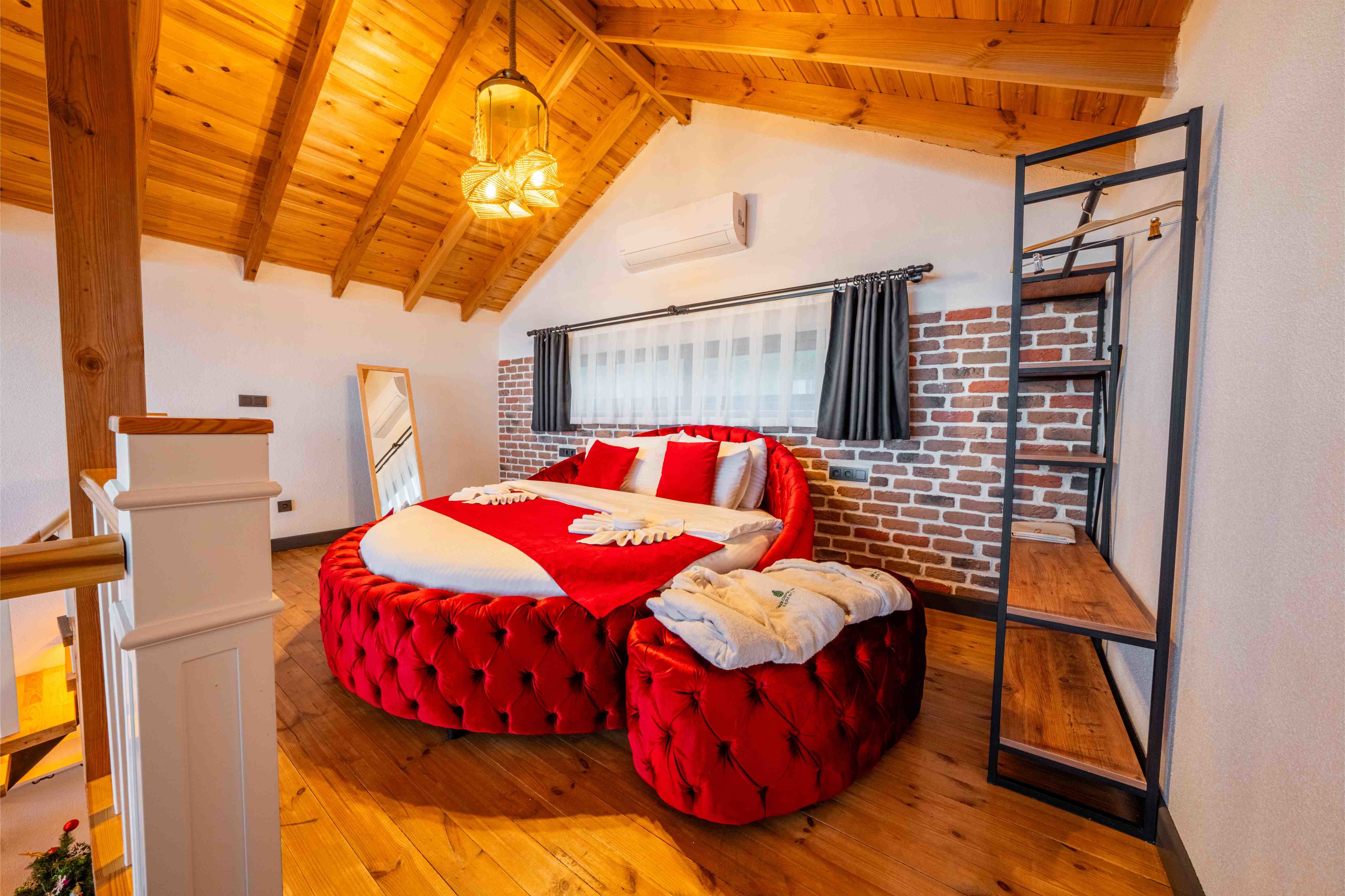 PREMIUM VİLLA FALCON CREST