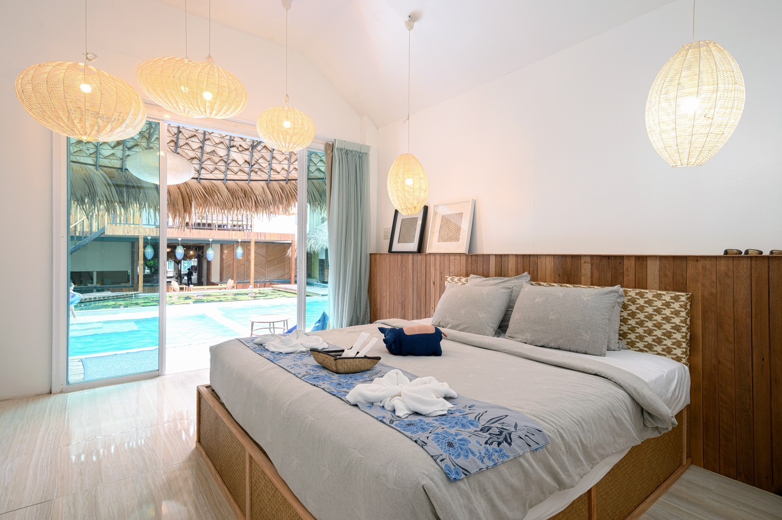 Double Room with Pool View