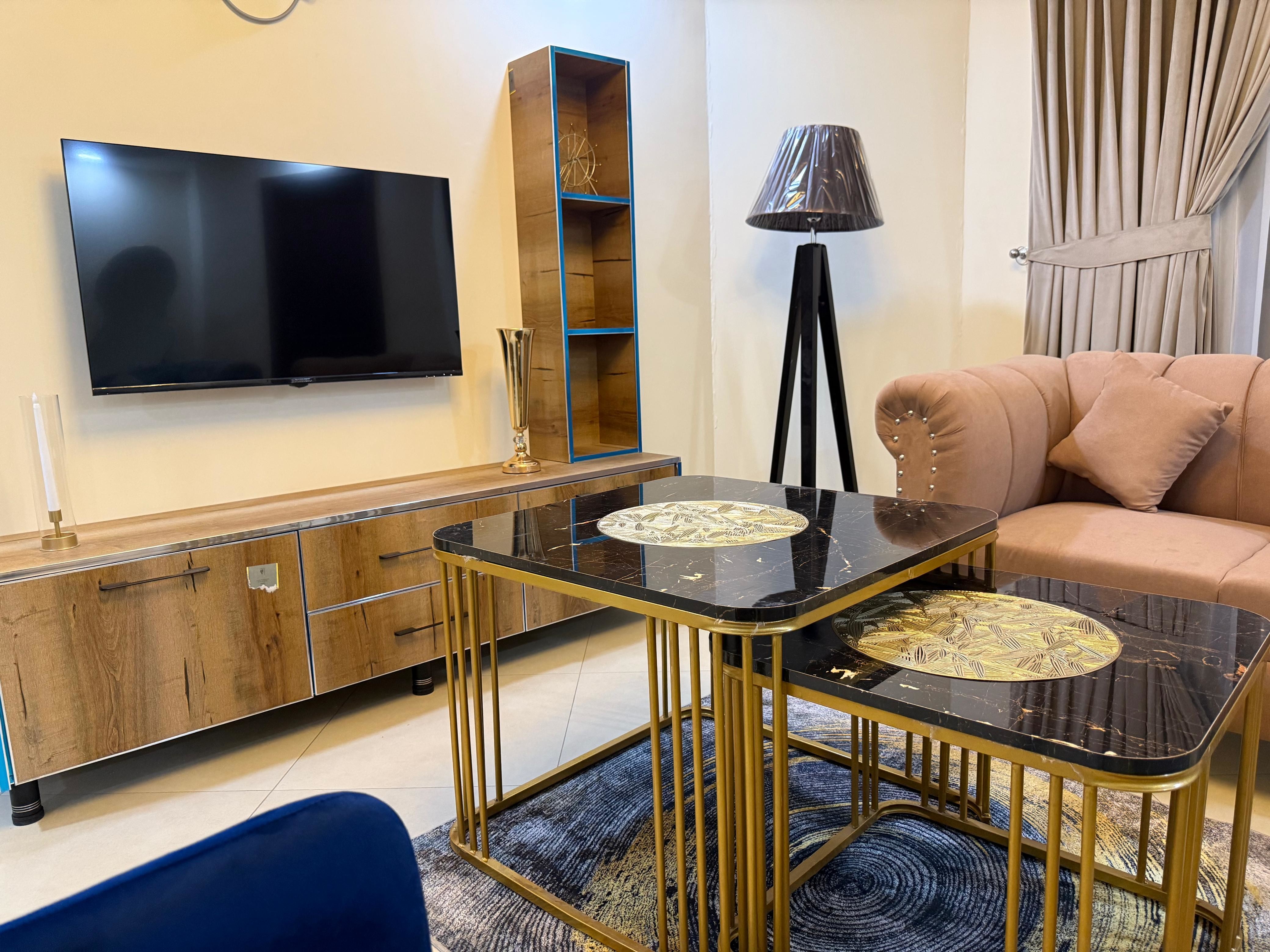 Premium 1-Bed Apartment Gulberg